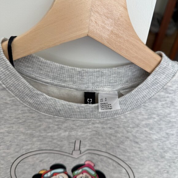 H&M Divided Disney Mickey Mouse Ski Lift Women's Sweatshirt - Picture 2 of 3